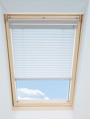 Itzala venetian blinds for roof windows